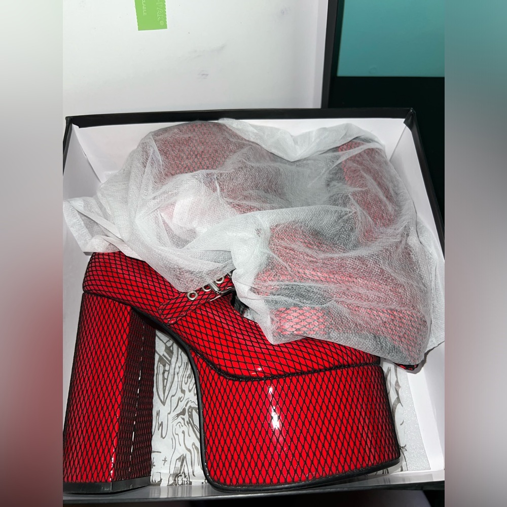 DOLL KILLS FISHING FOR COMPLIMENTS PLATFORM MARY JANES CURRENT MOOD Red … - Picture 13 of 15